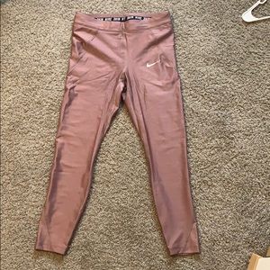 Nike cropped leggings